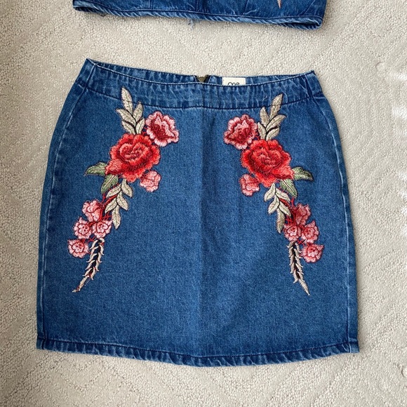 MATCHING DENIM SET 💙 - Picture 3 of 4